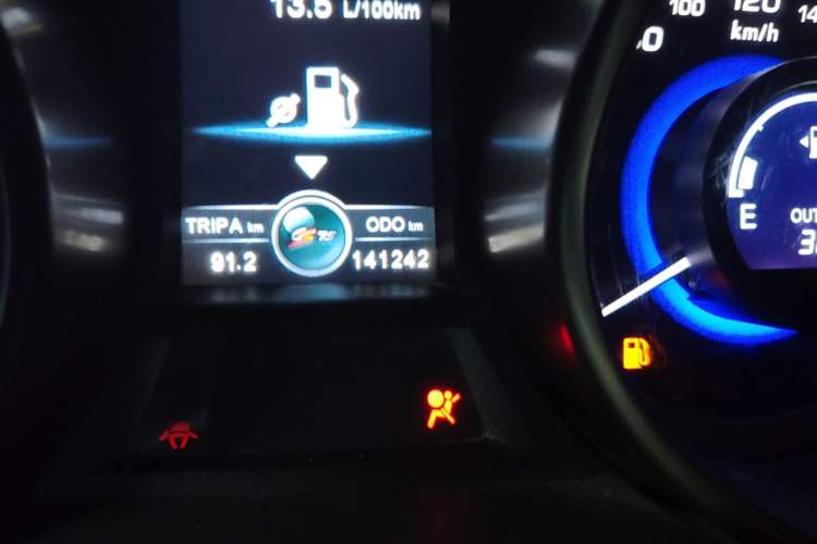 Used CHANGAN CS75 2017 Shangkui Edition 1.5T Manual Luxury Model Odometer Close Up