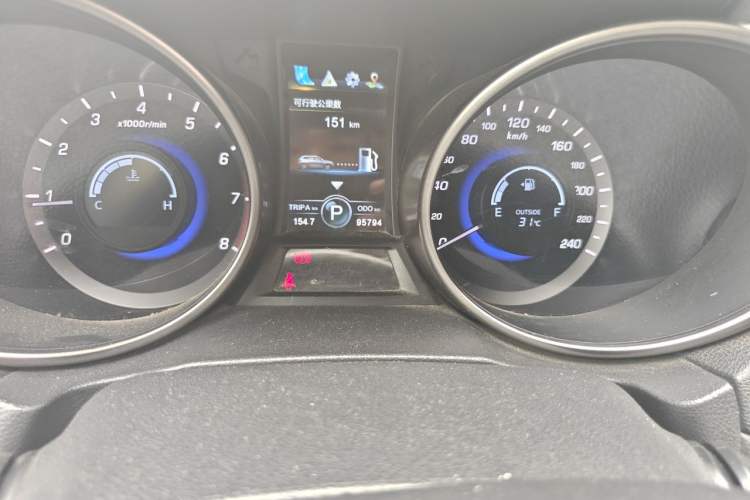 Used CHANGAN CS75 2017 Shangkui Edition 1.5T Automatic Fengyue Model Odometer Close Up