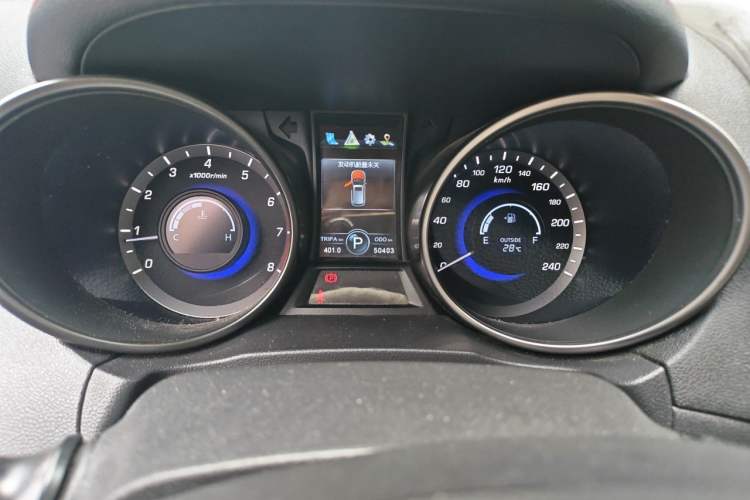 Used CHANGAN CS75 2017 Shangkui Edition 1.5T Automatic Fengyue Model Odometer Close Up