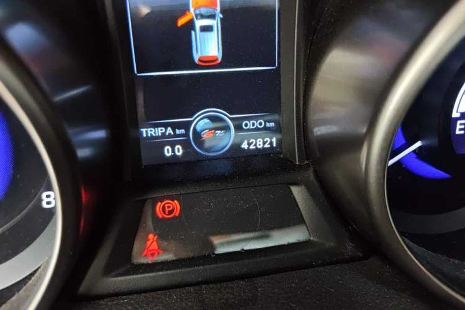 Used CHANGAN CS75 2017 Shangkui Edition 1.5T Manual Enjoyment Model Odometer Close Up