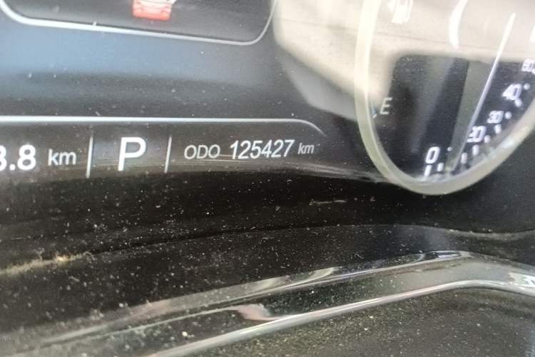 Used CHANGAN CS75 2017 Shangkui Edition 1.5T Automatic Fengxiang Model Odometer Close Up