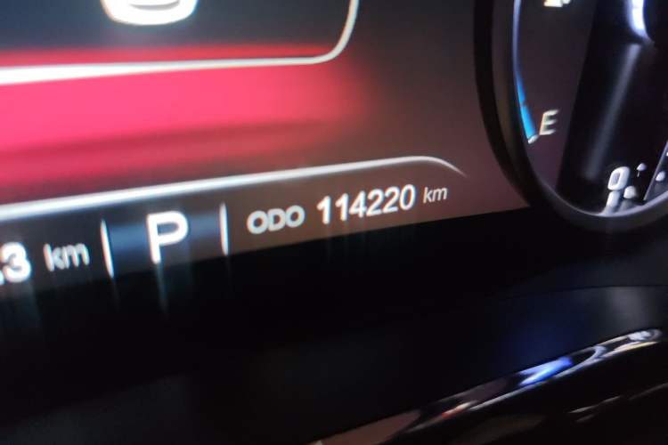 Used CHANGAN CS75 2017 Shangkui Edition 1.5T Automatic Fengxiang Model Odometer Close Up