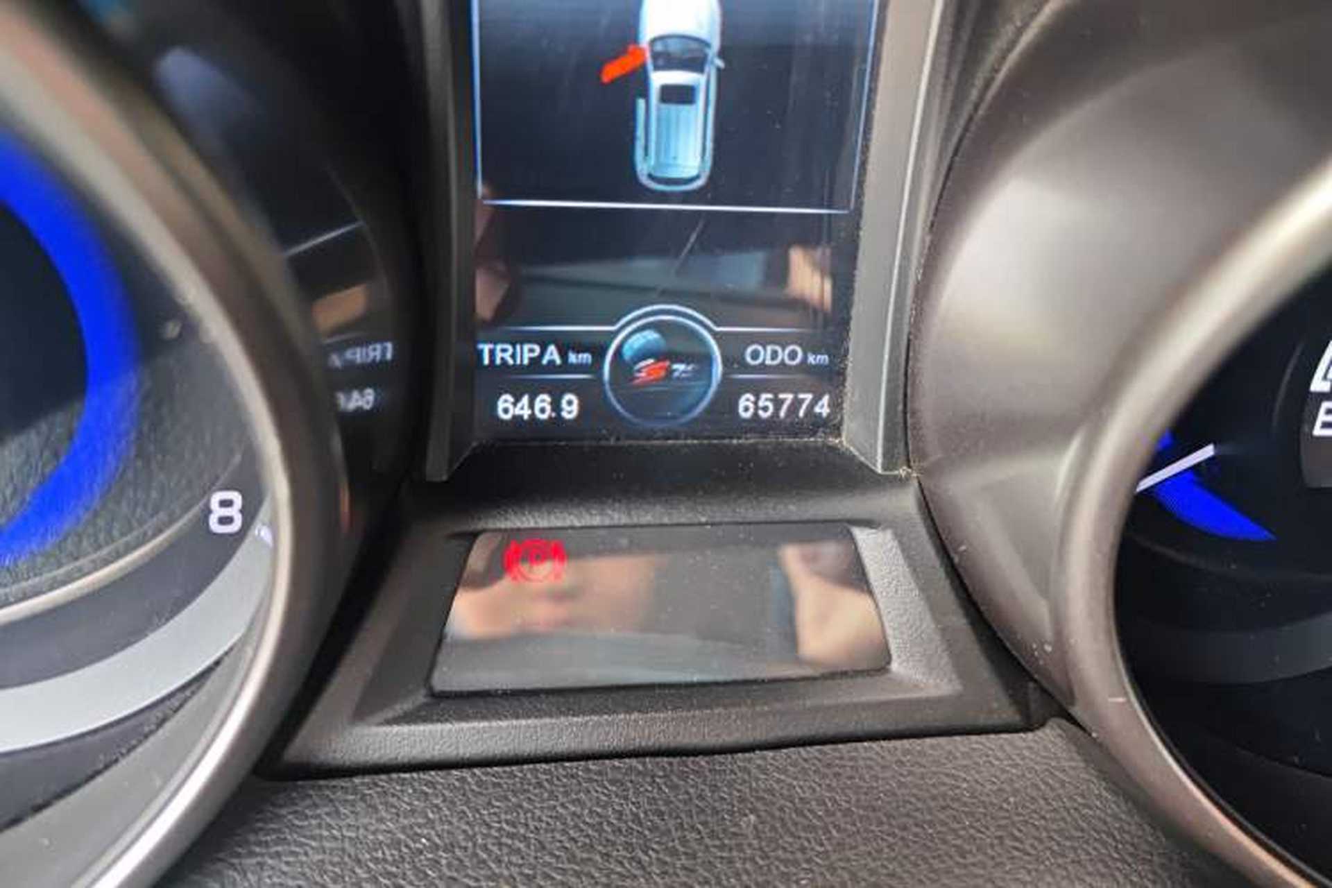 Used CHANGAN CS75 2017 Shangkui Edition 1.5T Manual Fengxiang Model Odometer Close Up