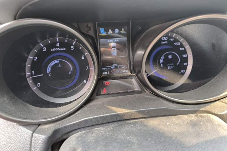 Used CHANGAN CS75 2017 Shangkui Edition 1.5T Manual Enjoyment Model Odometer Close Up