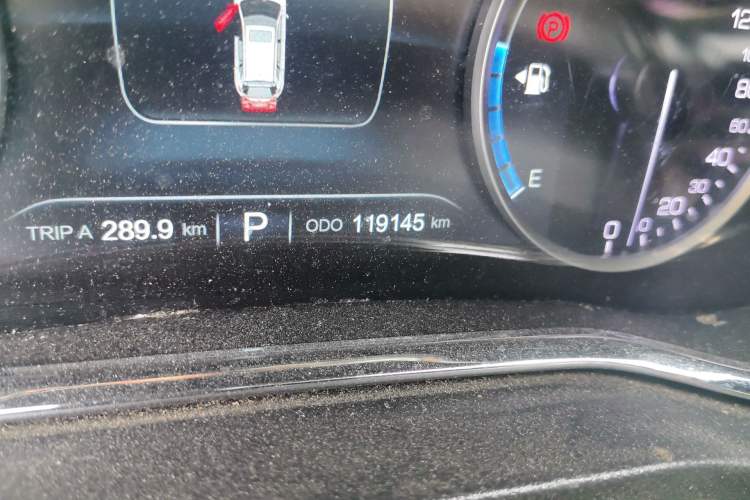 Used CHANGAN CS75 2017 Shangkui Edition 1.5T Automatic Fengxiang Model Odometer Close Up
