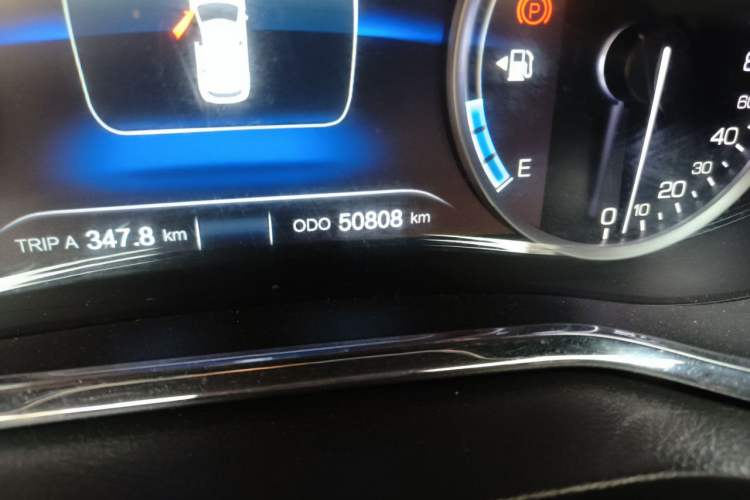 Used CHANGAN CS75 2017 Shangkui Edition 1.5T Manual Enjoyment Model Odometer Close Up