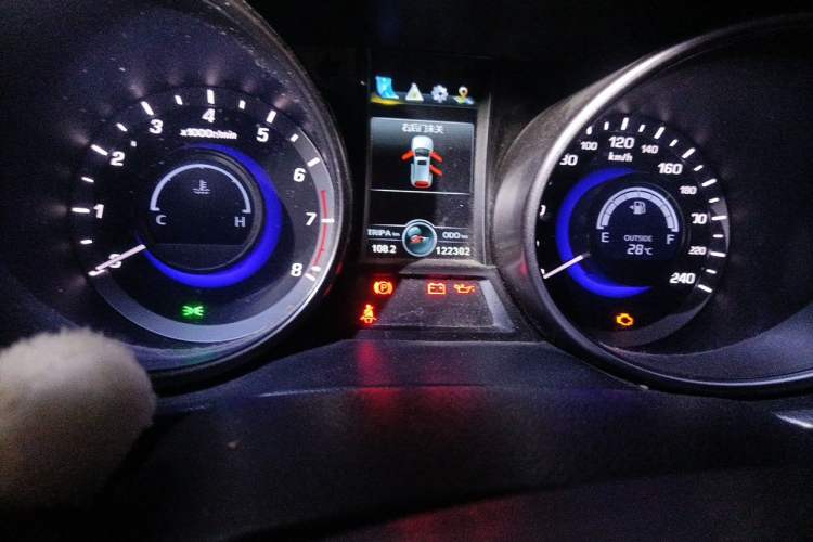 Used CHANGAN CS75 2017 Shangku Edition 1.5T Manual ZhiXiang Model Odometer Close Up