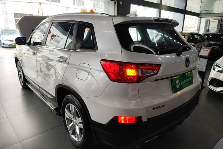 Used CHANGAN CS75 2017 Shangkui Edition 1.5T Automatic Fengxiang Model Rear Left 45 Deg