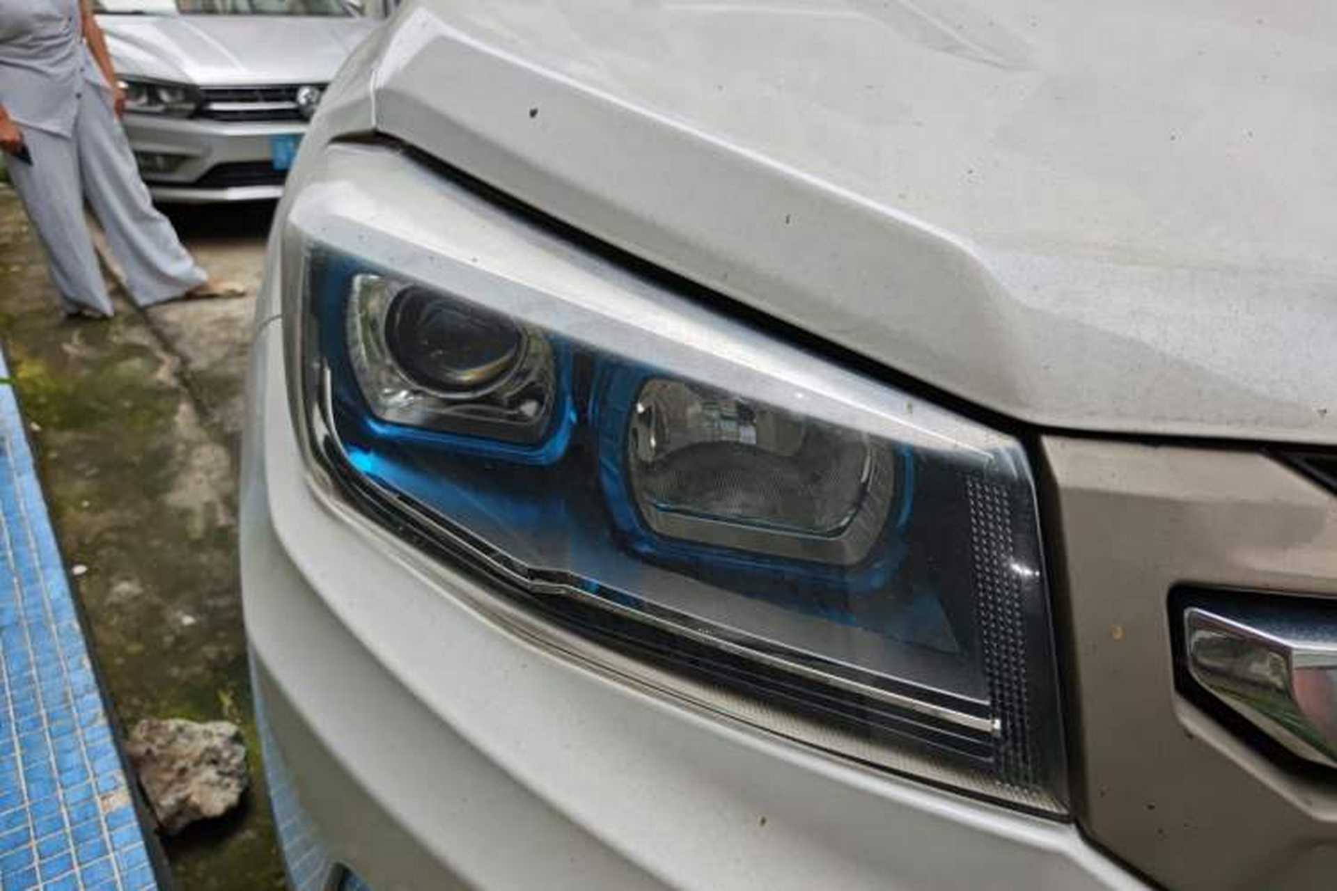 Used CHANGAN CS75 2017 Shangkui Edition 1.5T Manual Enjoyment Model Right Front Headlight