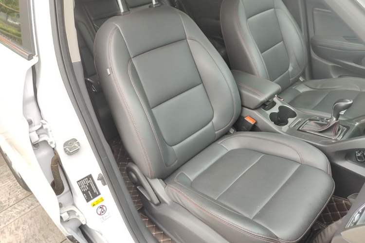Used CHANGAN CS75 2017 Shangkui Edition 1.5T Automatic Fengyue Model Right Front Seat
