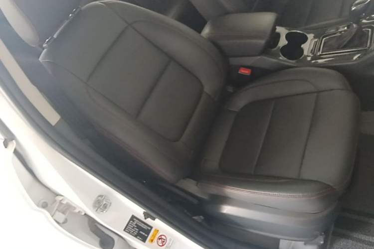Used CHANGAN CS75 2017 Shangkui Edition 1.5T Automatic Fengxiang Model Right Front Seat