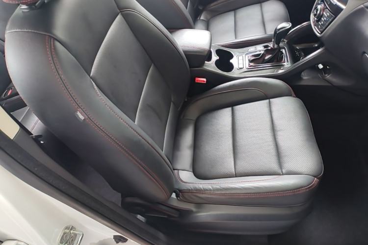 Used CHANGAN CS75 2017 Shangkui Edition 1.8T Automatic All-Wheel-Drive Luxury Model Right Front Seat