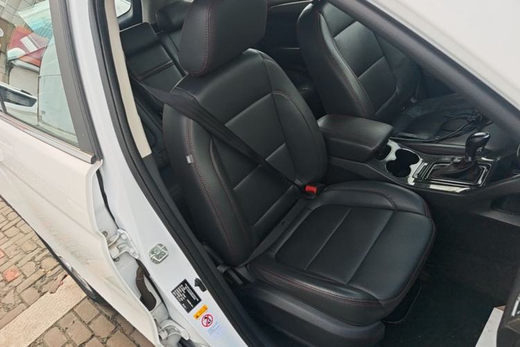 Used CHANGAN CS75 2017 Shangkui Edition 1.5T Automatic Fengxiang Model Right Front Seat