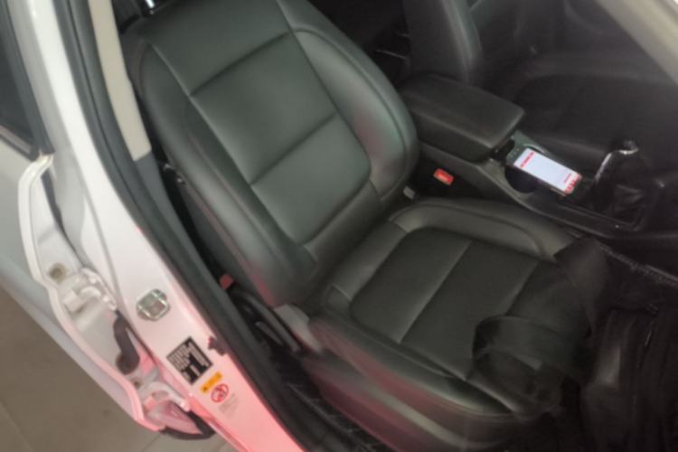 Used CHANGAN CS75 2017 Shangkui Edition 1.5T Manual Fengxiang Model Right Front Seat