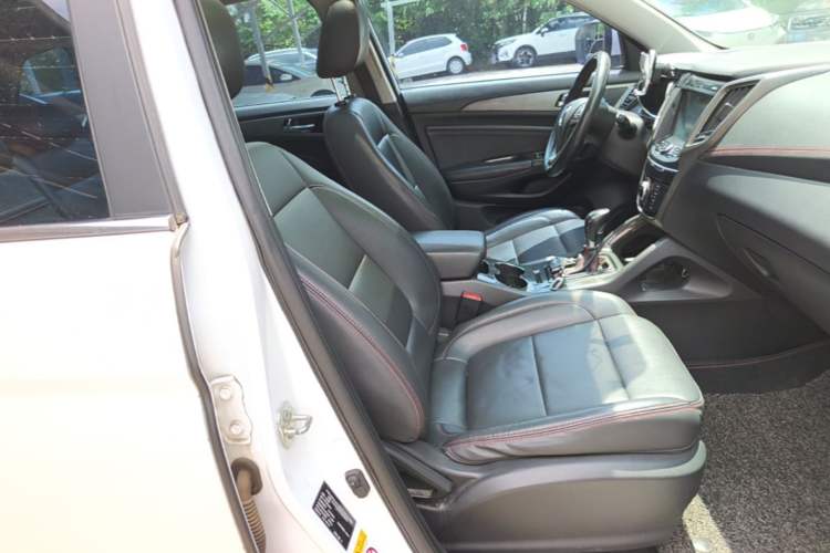 Used CHANGAN CS75 2017 Shangkui Edition 1.5T Automatic Fengxiang Model Right Front Seat