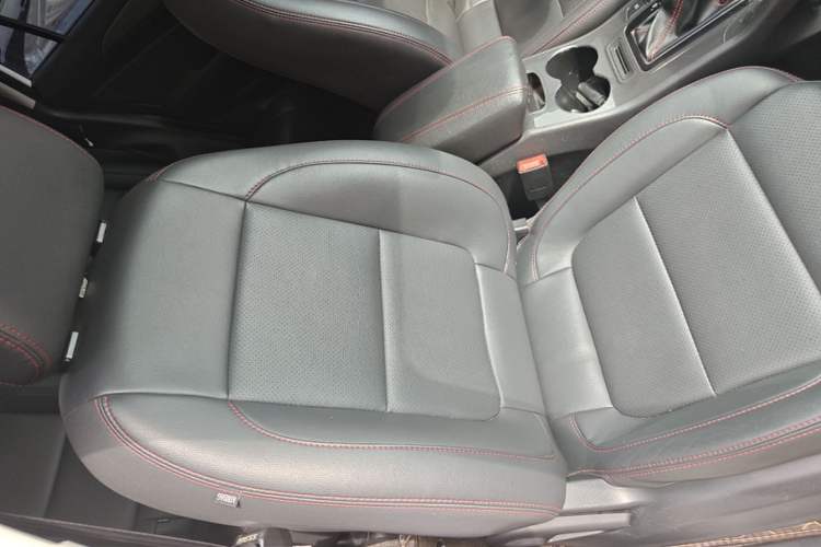Used CHANGAN CS75 2017 Shangkui Edition 1.5T Automatic Fengxiang Model Right Front Seat