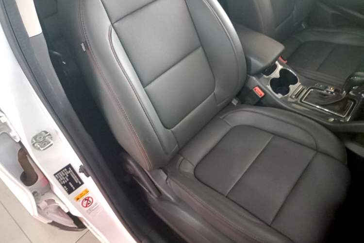 Used CHANGAN CS75 2017 Shangkui Edition 1.5T Automatic Fengxiang Model Right Front Seat