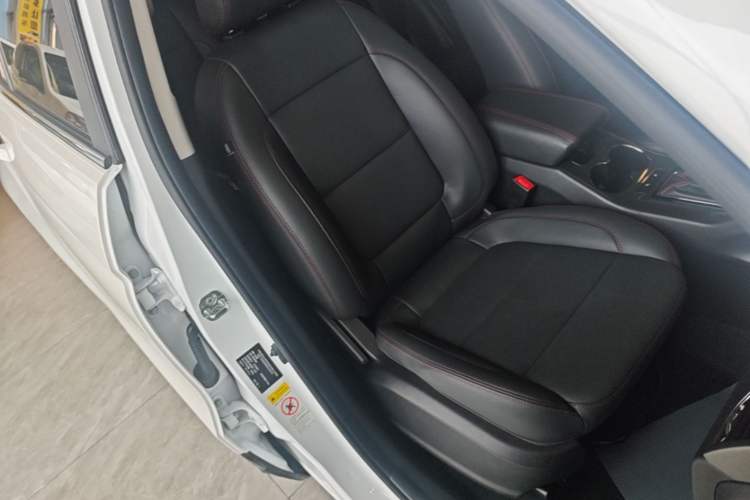 Used CHANGAN CS75 2017 Shangkui Edition 1.5T Automatic Sharp Model Right Front Seat