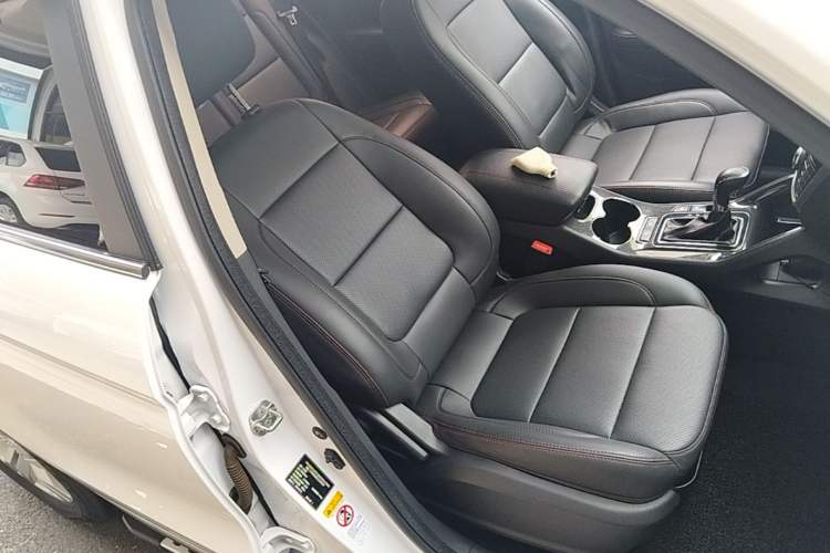 Used CHANGAN CS75 2017 Shangkui Edition 1.5T Automatic Sharp Model Right Front Seat