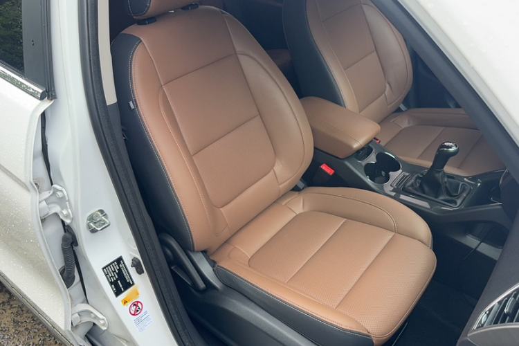 Used CHANGAN CS75 2017 Shangkui Edition 1.5T Manual Fengxiang Model Right Front Seat