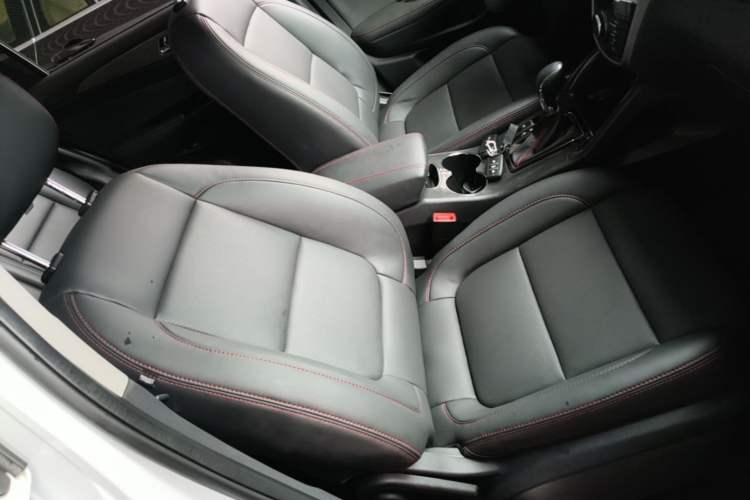 Used CHANGAN CS75 2017 Shangkui Edition 1.5T Automatic Fengxiang Model Right Front Seat