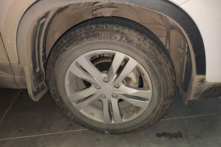 Used CHANGAN CS75 2017 Shangkui Edition 1.5T Manual Fengxiang Model Right Front Wheel Hub