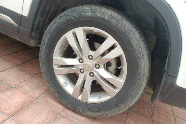 Used CHANGAN CS75 2017 Shangkui Edition 1.5T Manual Fengxiang Model Right Front Wheel Hub
