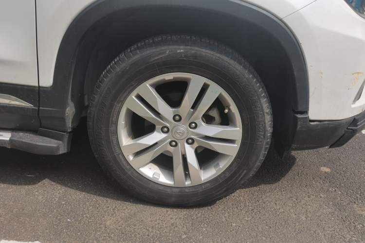 Used CHANGAN CS75 2017 Shangkui Edition 1.5T Automatic Fengling Model Right Front Wheel Hub
