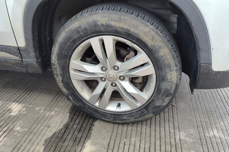 Used CHANGAN CS75 2017 Shangku Edition 1.5T Manual ZhiXiang Model Right Front Wheel Hub