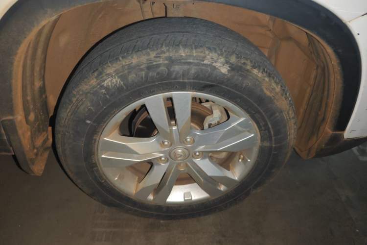 Used CHANGAN CS75 2017 Shangkui Edition 1.5T Manual Fengxiang Model Right Front Wheel Hub