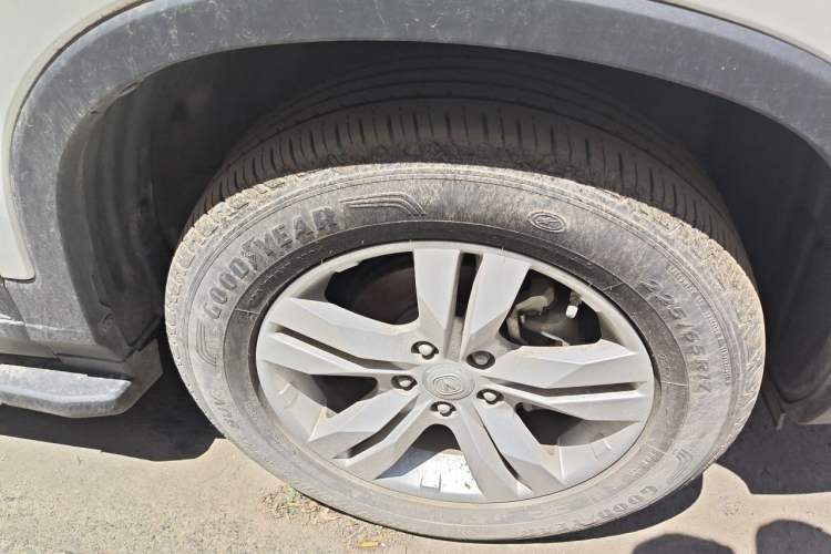 Used CHANGAN CS75 2017 Shangkui Edition 1.5T Manual Fengxiang Model Right Front Wheel Hub