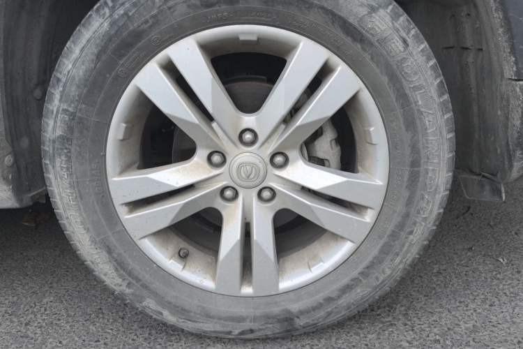 Used CHANGAN CS75 2017 Shangkui Edition 1.5T Manual Fengxiang Model Right Front Wheel Hub
