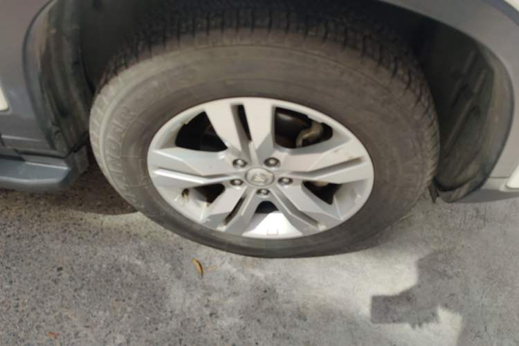 Used CHANGAN CS75 2017 Shangkui Edition 1.5T Manual Fengxiang Model Right Front Wheel Hub