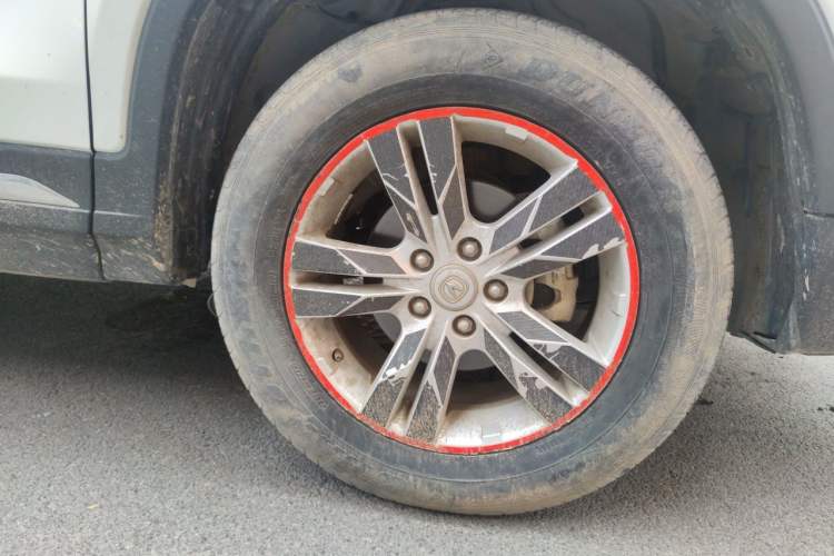Used CHANGAN CS75 2017 Shangku Edition 1.5T Manual ZhiXiang Model Right Front Wheel Hub