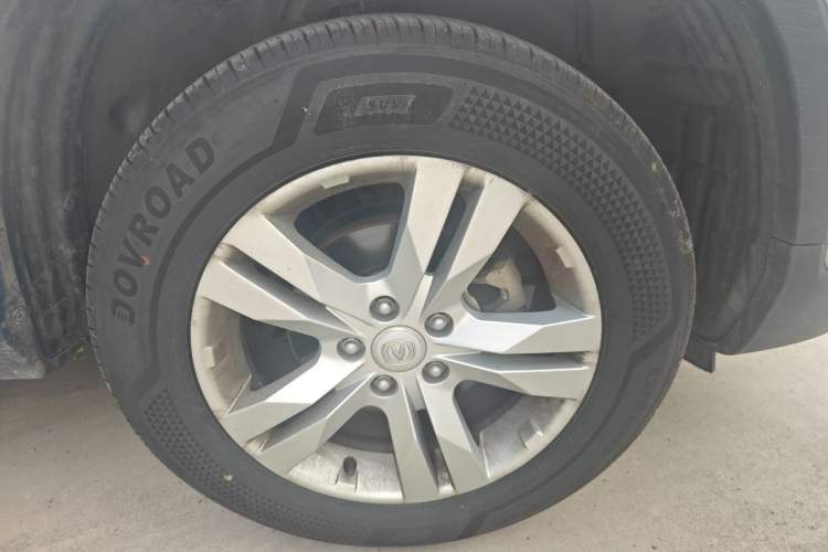Used CHANGAN CS75 2017 Shangku Edition 1.5T Manual ZhiXiang Model Right Front Wheel Hub