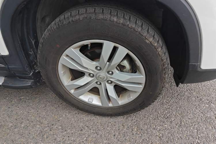 Used CHANGAN CS75 2017 Shangkui Edition 1.5T Automatic Fengyue Model Right Front Wheel Hub