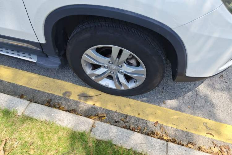 Used CHANGAN CS75 2017 Shangkui Edition 1.5T Manual Fengxiang Model Right Front Wheel Hub