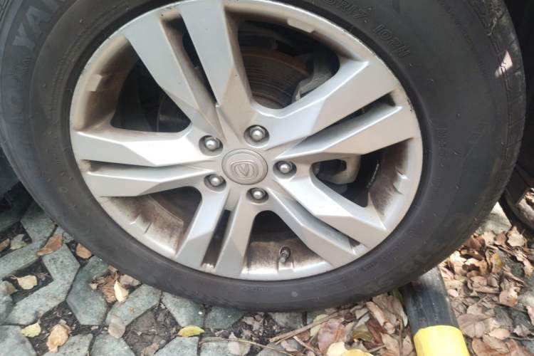 Used CHANGAN CS75 2017 Shangkui Edition 1.5T Manual Enjoyment Model Right Front Wheel Hub