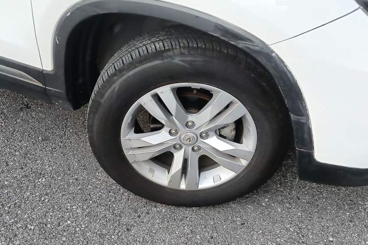 Used CHANGAN CS75 2017 Shangku Edition 1.5T Manual ZhiXiang Model Right Front Wheel Hub