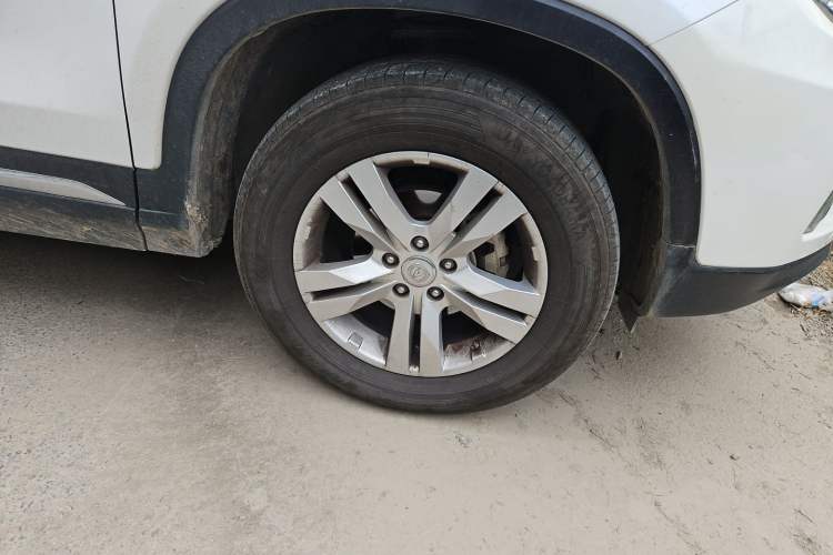 Used CHANGAN CS75 2017 Shangkui Edition 1.5T Manual Luxury Model Right Front Wheel Hub