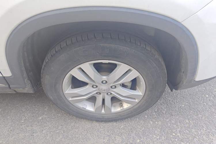 Used CHANGAN CS75 2017 Shangkui Edition 1.5T Manual Fengxiang Model Right Front Wheel Hub