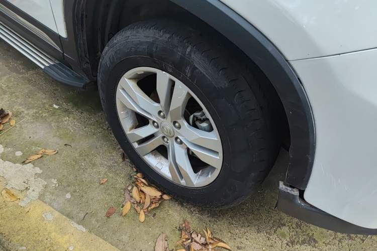 Used CHANGAN CS75 2017 Shangkui Edition 1.5T Automatic Fengxiang Model Right Front Wheel Hub