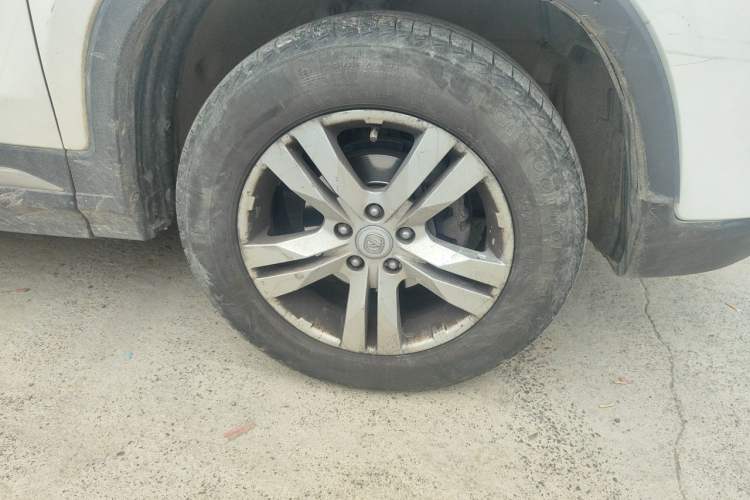 Used CHANGAN CS75 2017 Shangkui Edition 1.5T Automatic Fengyue Model Right Front Wheel Hub