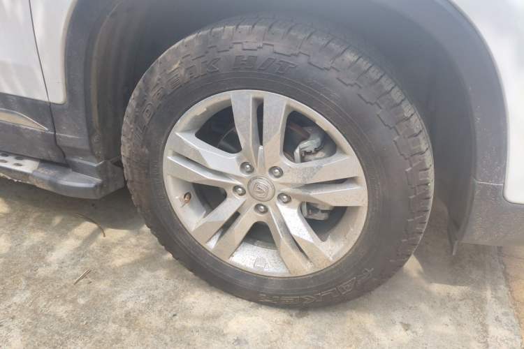 Used CHANGAN CS75 2017 Shangkui Edition 1.5T Automatic Fengxiang Model Right Front Wheel Hub