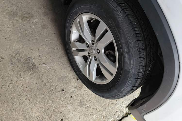 Used CHANGAN CS75 2017 Shangkui Edition 1.5T Automatic Fengyue Model Right Front Wheel Hub