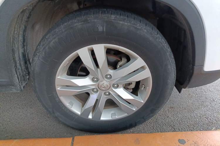 Used CHANGAN CS75 2017 Shangkui Edition 1.5T Automatic Sharp Model Right Front Wheel Hub