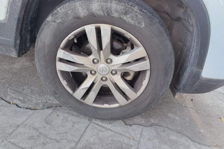 Used CHANGAN CS75 2017 Shangkui Edition 1.5T Automatic Fengxiang Model Right Front Wheel Hub