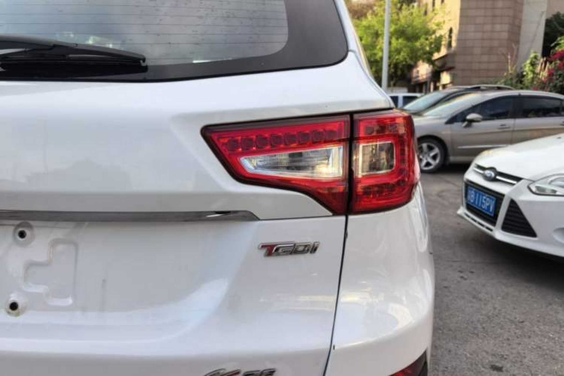 Used CHANGAN CS75 2017 Shangkui Edition 1.5T Automatic Fengyue Model Right Rear Taillight
