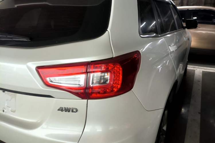 Used CHANGAN CS75 2017 Shangkui Edition 1.8T Automatic All-Wheel-Drive Luxury Model Right Rear Taillight