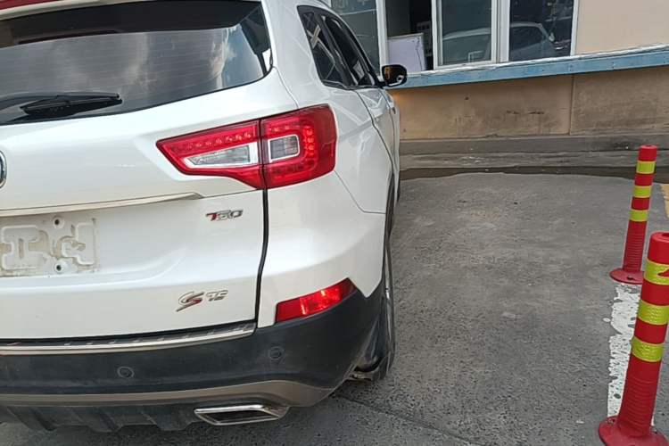 Used CHANGAN CS75 2017 Shangkui Edition 1.5T Manual Enjoyment Model Right Rear Taillight